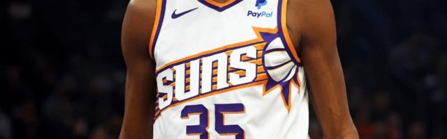 篮球直播-GOAT讨论凭啥不带我？KD背靠背轰40+ 跳投绝杀公牛