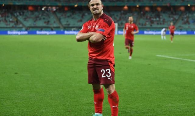 足球直播-梅开二度击碎质疑 沙奇里成为瑞士足球大赛第一人