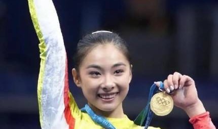 足球直播-奥运冠军刘璇：36岁结4次婚，都嫁同一人，丈夫真实身份曝光|体操|王弢|平衡木|摘金|婚礼_新浪娱乐_新浪新闻